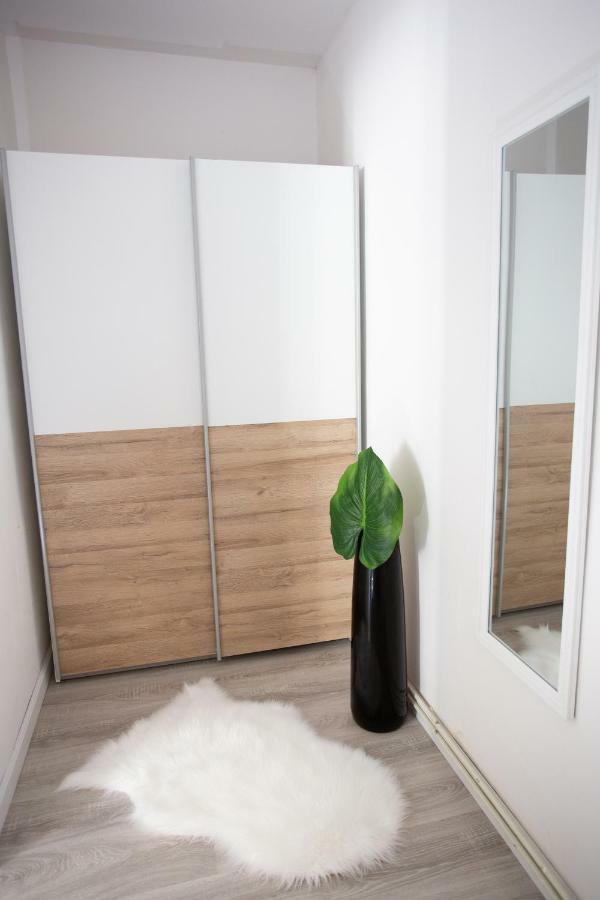 Villa Hillside Apartment Есенице Экстерьер фото