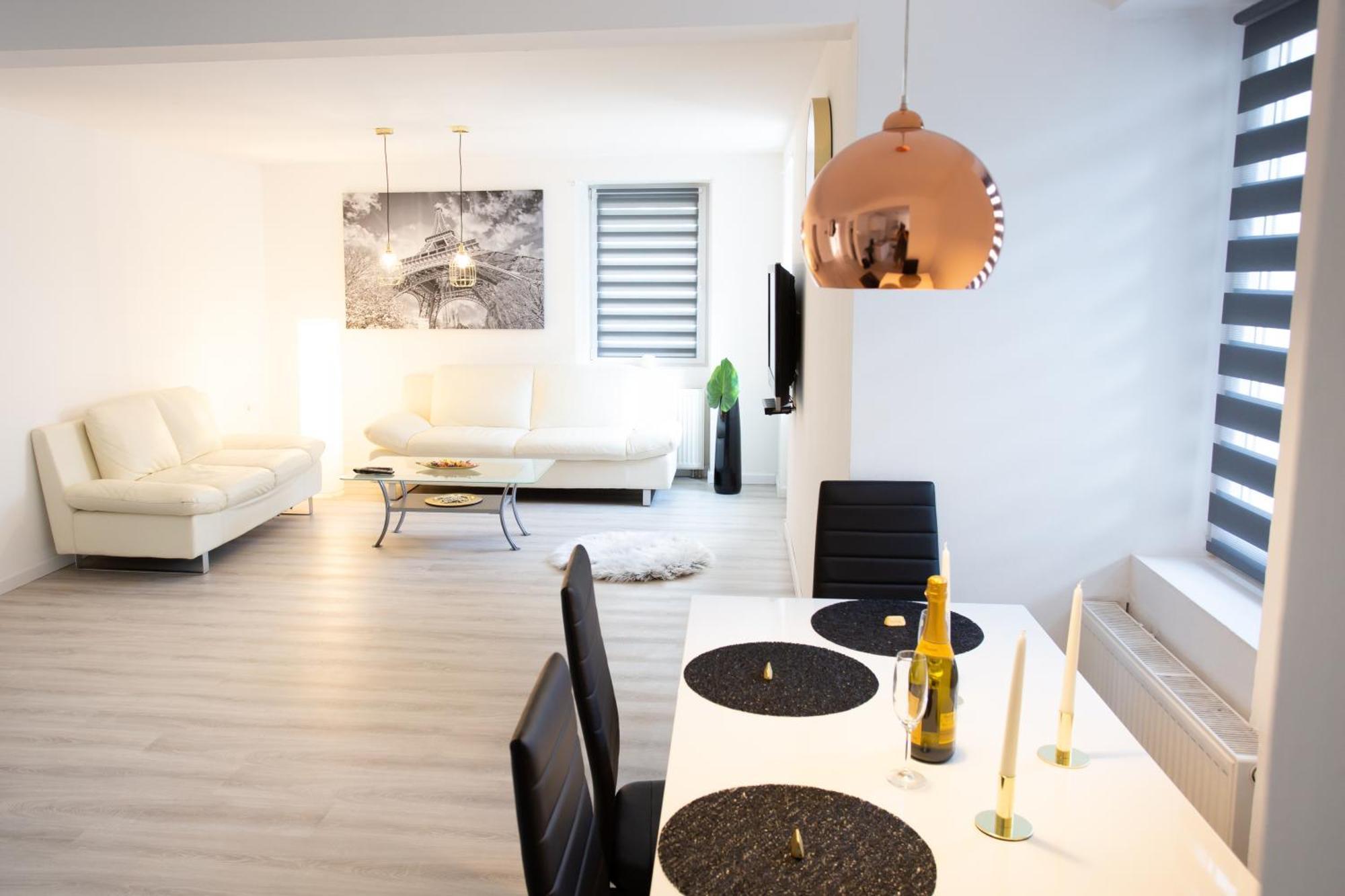 Villa Hillside Apartment Есенице Экстерьер фото